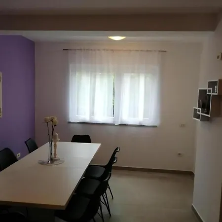 Holiday home Haus Valentino *